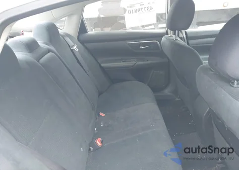 2015 Nissan Altima 2.5 S z USA, uszkodzony, nr VIN 1N4AL3AP2FC249664